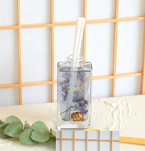 CALMING HOLIDAY REED DIFFUSER