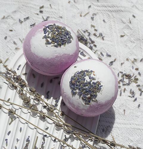 LAVENDER DREAM BATH BOMB