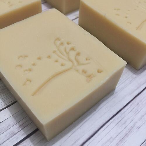 GOAT MILK MOISTURISING HANDMADE SOAP